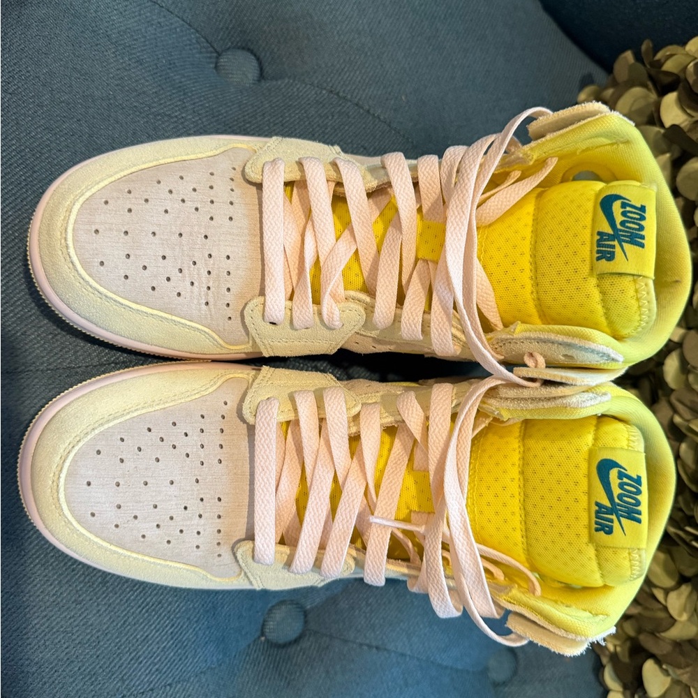 Nike Women’s Air Jordan 1 High Zoom Comfort 2 ‘Cintron Tint’ - Picture 9 of 10